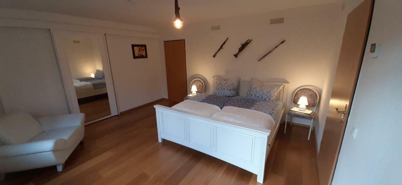 Mauritzburg Apartment Krefeld Bagian luar foto